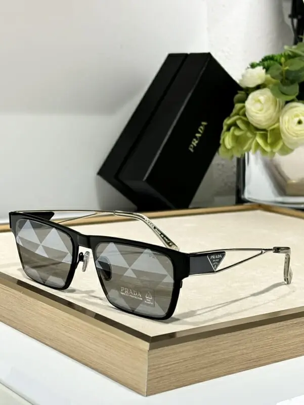 prada aaa qualite lunettes de soleil s_1234306